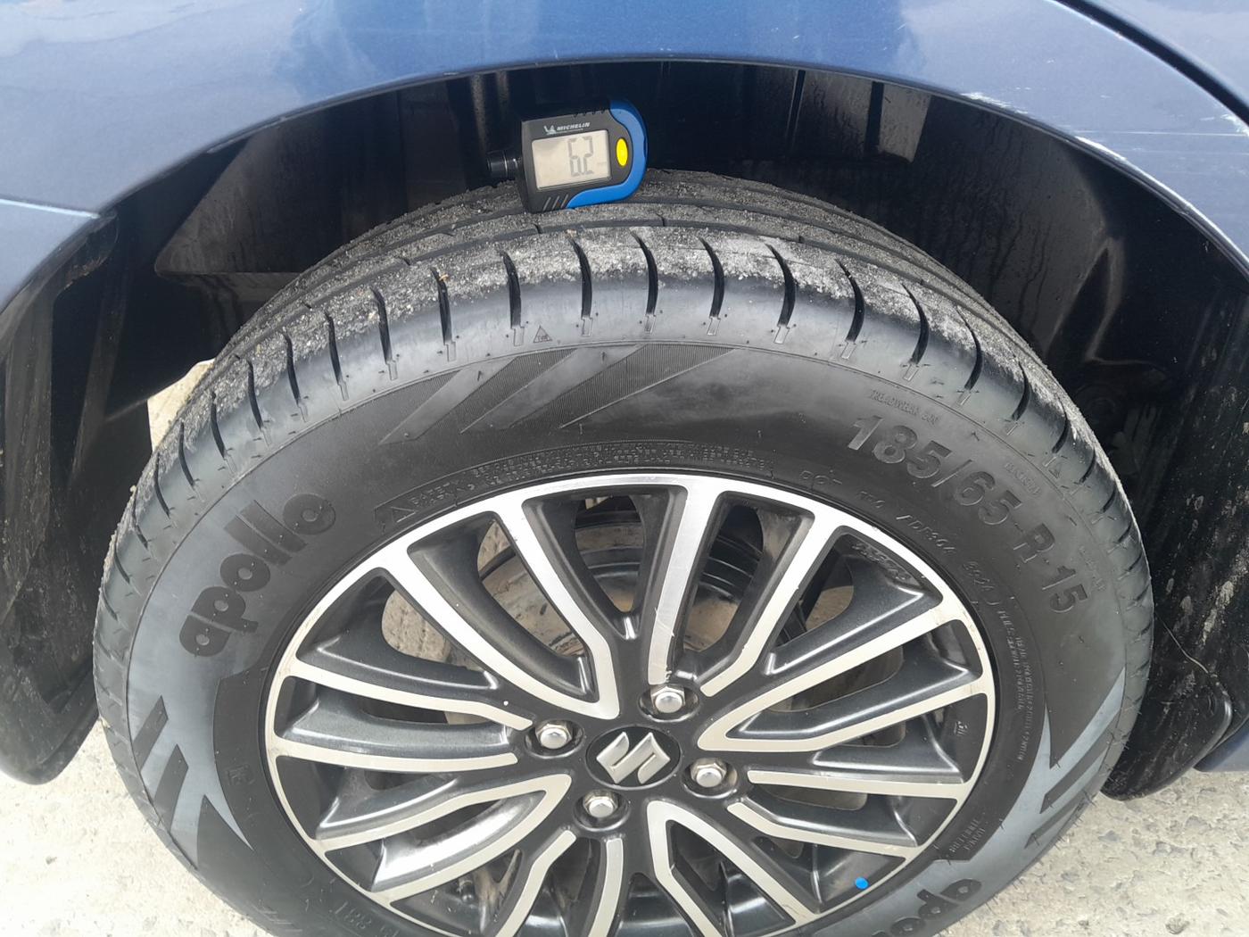 2020 Maruti Dzire ZXI, Petrol, Manual, 1,40,078 km, tyre