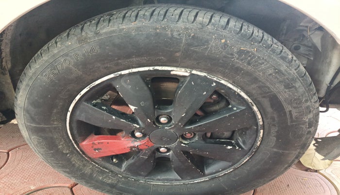 2013 Hyundai i20 SPORTZ 1.4 CRDI, Diesel, Manual, 1,63,000 km, tyre