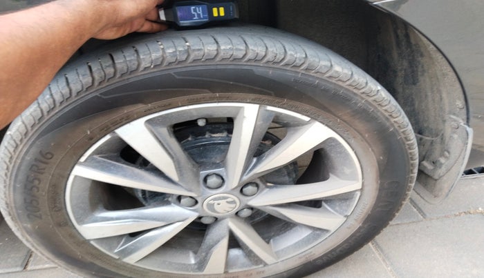 2023 Skoda SLAVIA STYLE 1.0L TSI AT, Petrol, Automatic, 19,443 km, tyre