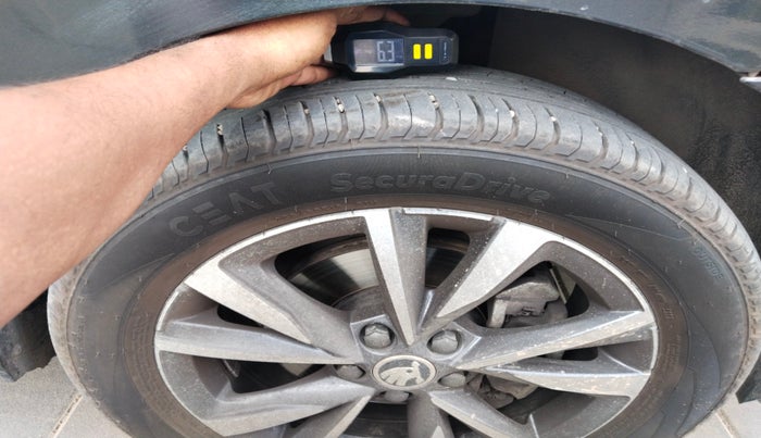 2023 Skoda SLAVIA STYLE 1.0L TSI AT, Petrol, Automatic, 19,443 km, tyre