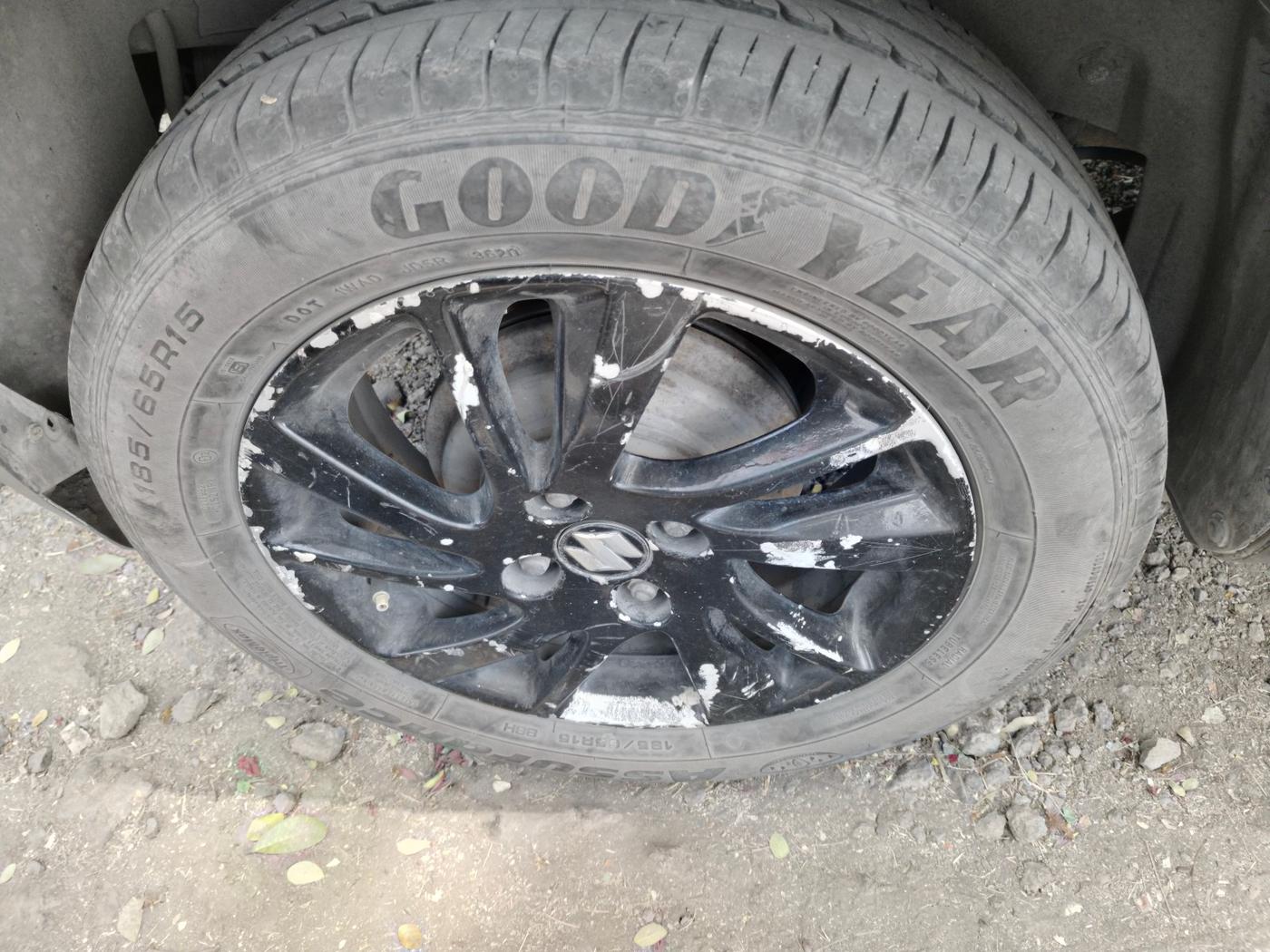 2013 Maruti Swift ZDI, Diesel, Manual, 1,06,538 km, tyre