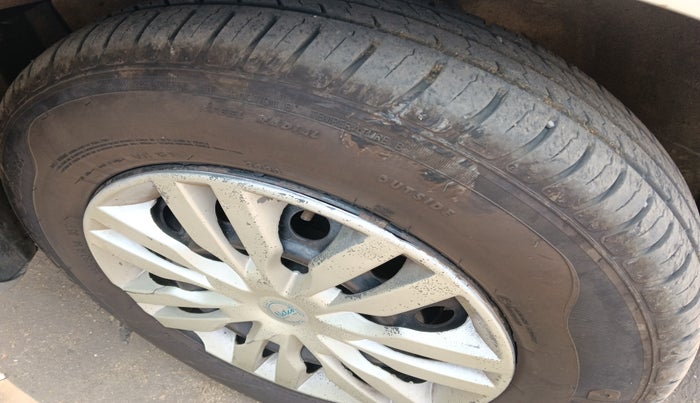 2014 Maruti Ritz VDI, Diesel, Manual, 1,16,988 km, tyre