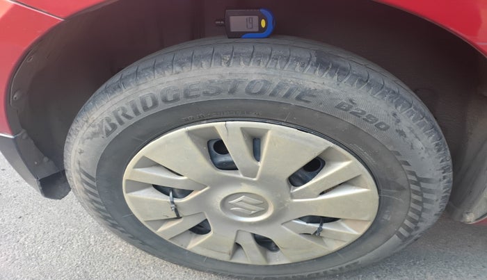 2012 Maruti Swift VDI, Diesel, Manual, 1,66,719 km, tyre