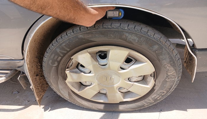 2012 Maruti Eeco 7 STR, Petrol, Manual, 1,70,892 km, tyre