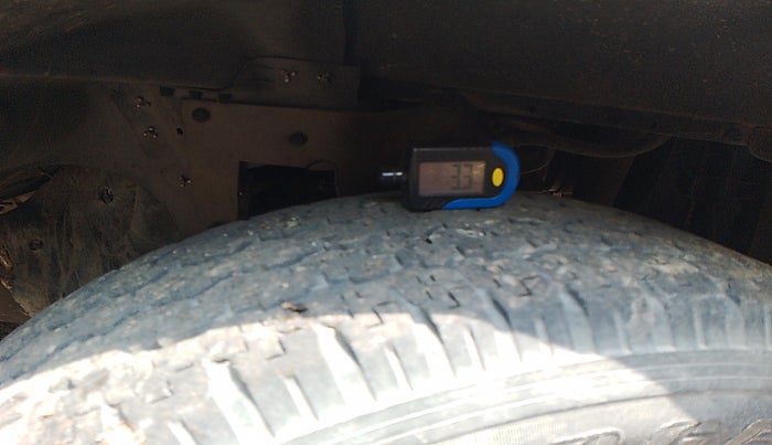 2012 Mahindra Scorpio LX, Diesel, Manual, 1,66,450 km, tyre