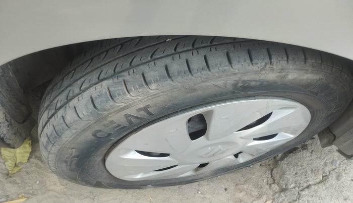 2014 Maruti Celerio VXI, Petrol, Manual, 79,132 km, tyre