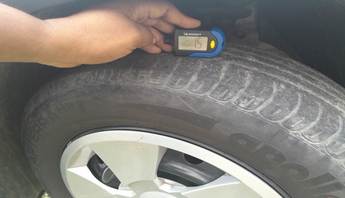 2019 Mahindra XUV500 W7, Diesel, Manual, 37,339 km, tyre