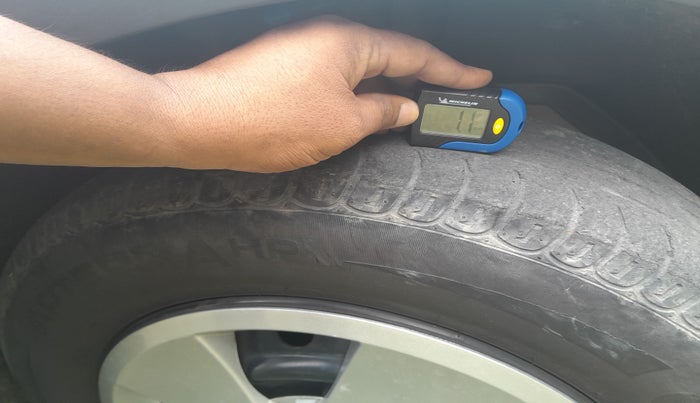 2019 Mahindra XUV500 W7, Diesel, Manual, 37,339 km, tyre