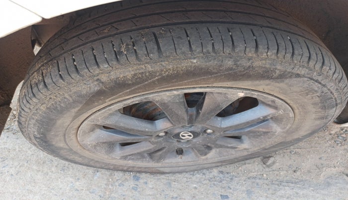 2018 Hyundai Elite i20 ASTA 1.2, Petrol, Manual, 97,223 km, tyre