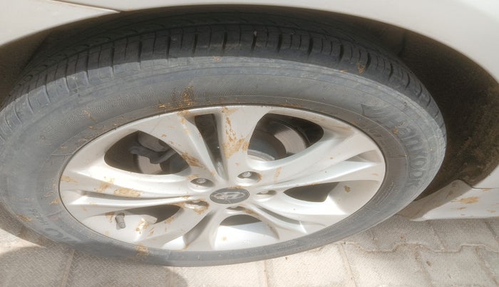 2014 Hyundai Sonata 2.4 GDI MT, Petrol, Manual, 88,637 km, tyre