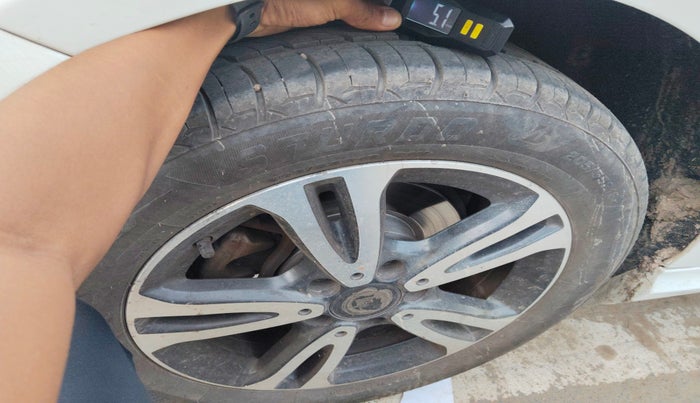 2015 Mercedes Benz A Class A200 CDI SPORT, Diesel, Automatic, 1,05,295 km, tyre