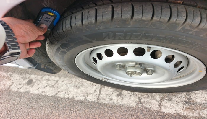 2020 Honda Amaze 1.2L I-VTEC E, Petrol, Manual, 1,31,946 km, tyre