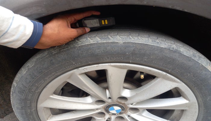 2011 BMW 5 Series 520D 2.0, Diesel, Automatic, 1,26,000 km, tyre
