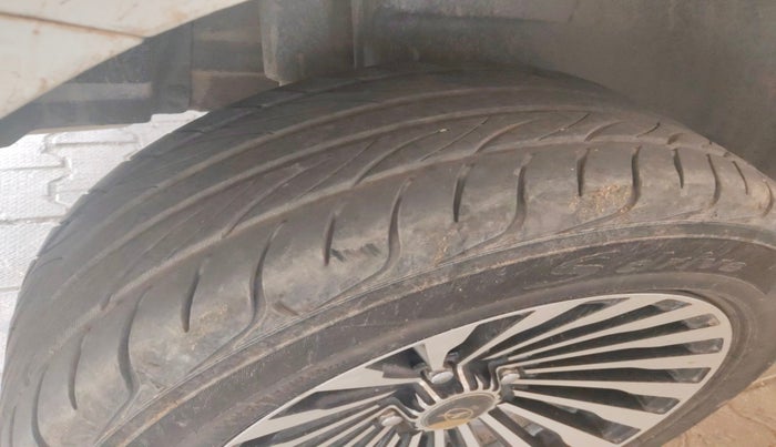 2020 Maruti Dzire VXI, Petrol, Manual, 64,138 km, tyre