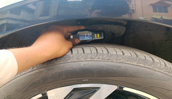 2023 Hyundai NEW I20 ASTA (O) 1.2 MT, Petrol, Manual, 15,617 km, tyre