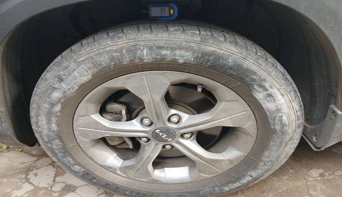 2021 KIA SELTOS HTK PLUS 1.5 IMT, Petrol, Manual, 25,101 km, tyre