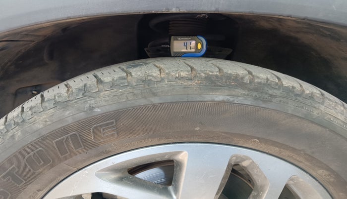 2022 Tata Safari XT PLUS, Diesel, Manual, 1,05,164 km, tyre