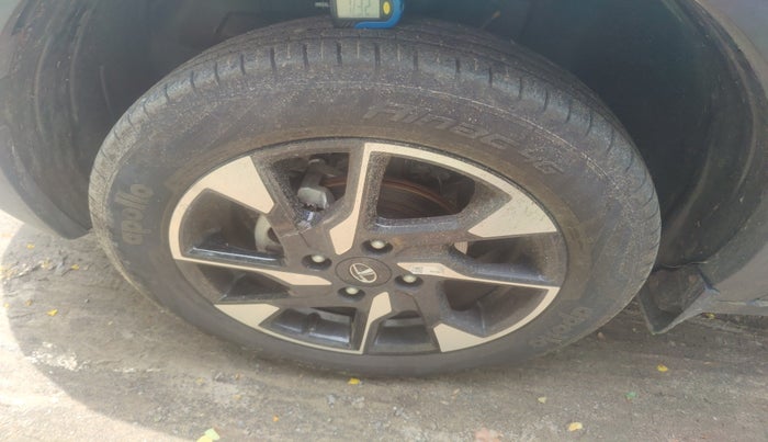 2023 Tata PUNCH CREATIVE  AMT, Petrol, Automatic, 7,305 km, tyre