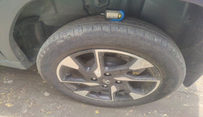 2023 Tata PUNCH CREATIVE  AMT, Petrol, Automatic, 7,305 km, tyre