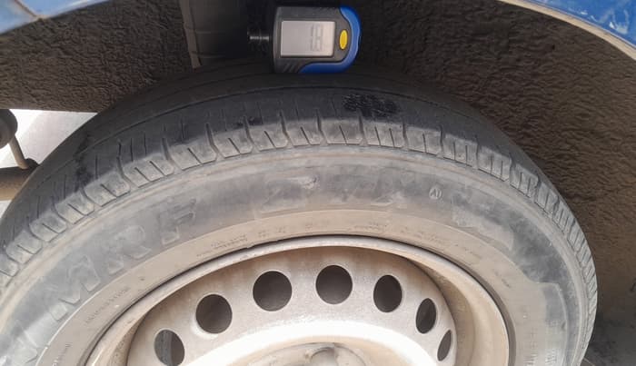 2018 Datsun Go A, Petrol, Manual, 1,71,583 km, tyre