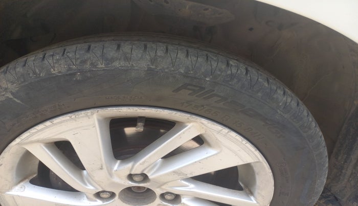 2015 Honda Jazz 1.2L I-VTEC V AT, Petrol, Automatic, 88,083 km, tyre