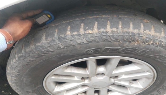 2014 Toyota Fortuner 3.0 4X2 MT, Diesel, Manual, 1,24,137 km, tyre