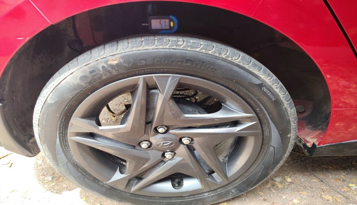 2021 Hyundai NEW I20 SPORTZ 1.0T GDI IMT, Petrol, Manual, 24,413 km, tyre