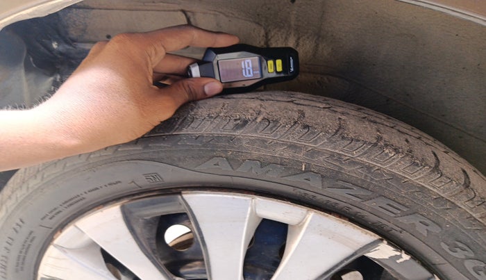 2017 Maruti Wagon R 1.0 VXI, Petrol, Manual, 15,065 km, tyre