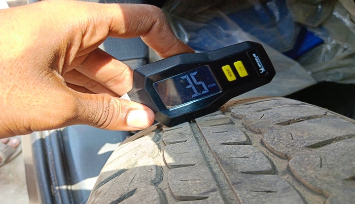 2017 Maruti Wagon R 1.0 VXI, Petrol, Manual, 15,065 km, tyre