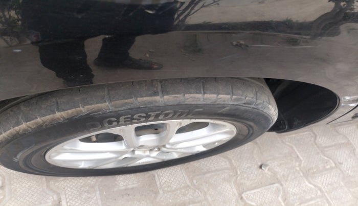 2024 Maruti Swift ZXI CNG, Petrol, Manual, 38,765 km, tyre