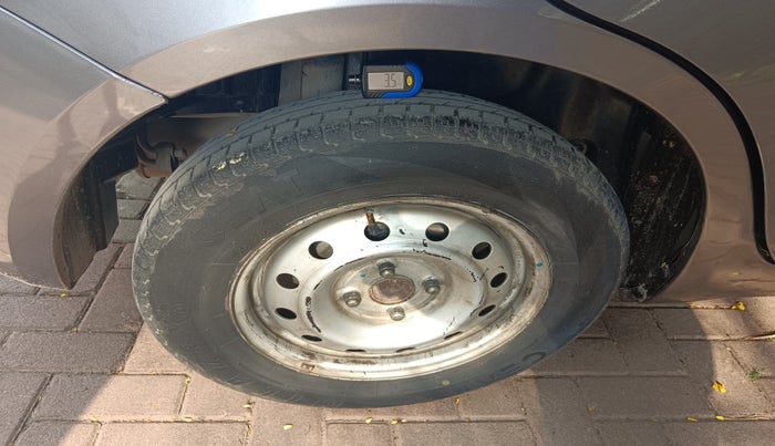 2013 Maruti Swift Dzire LDI, Diesel, Manual, 1,50,657 km, tyre