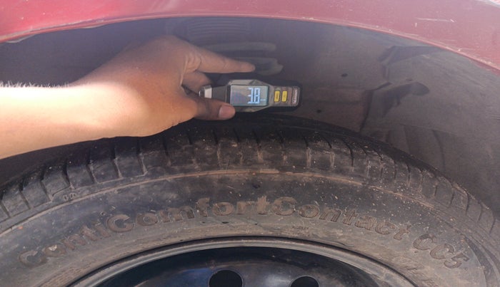 2013 Maruti Swift VXI, Petrol, Manual, 83,267 km, tyre