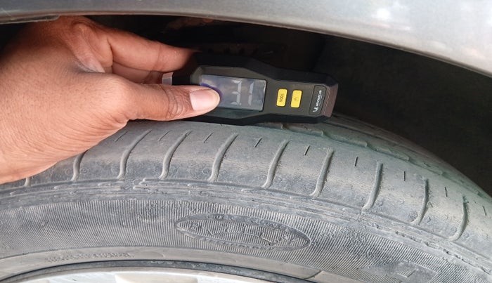 2014 Volkswagen Polo COMFORTLINE 1.2L PETROL, Petrol, Manual, 53,794 km, tyre