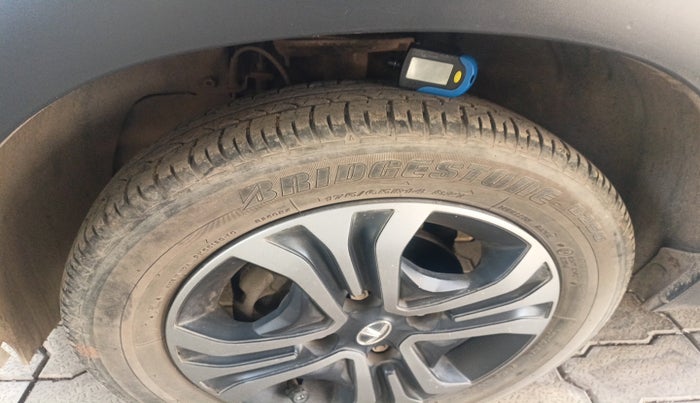 2019 Tata TIAGO NRG PETROL, Petrol, Manual, 29,940 km, tyre