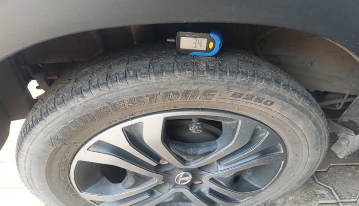 2019 Tata TIAGO NRG PETROL, Petrol, Manual, 29,940 km, tyre