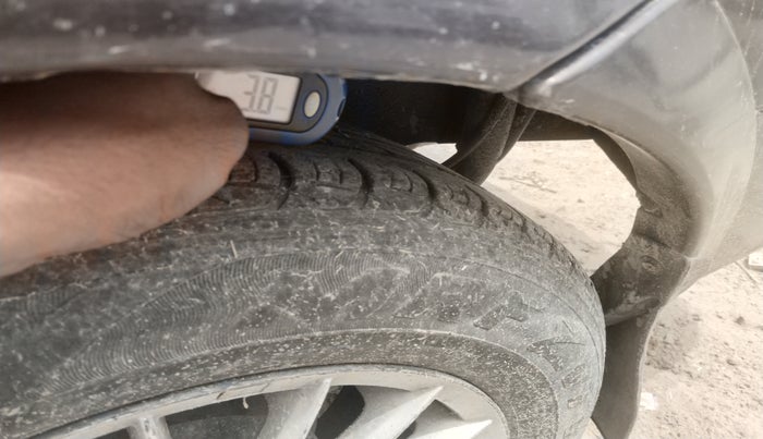 2010 Ford Ikon 1.4 DIESEL, Diesel, Manual, 1,08,409 km, tyre