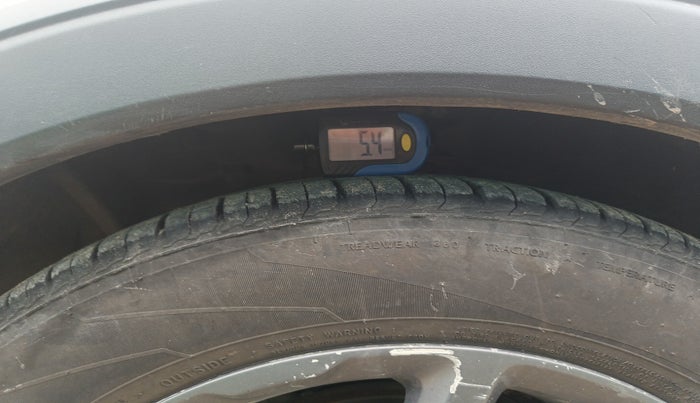 2020 Ford FREESTYLE TITANIUM 1.5 DIESEL, Diesel, Manual, 1,67,869 km, tyre