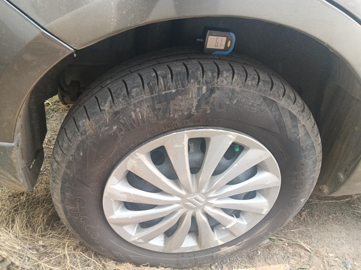 2015 Maruti Swift Dzire VDI ABS, Diesel, Manual, 1,66,742 km, tyre