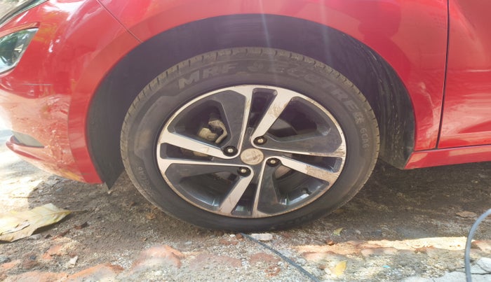 2023 Tata ALTROZ XZA PLUS, Petrol, Automatic, 7,606 km, tyre