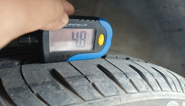 2014 Honda City 1.5L I-DTEC V, Diesel, Manual, 1,27,903 km, tyre