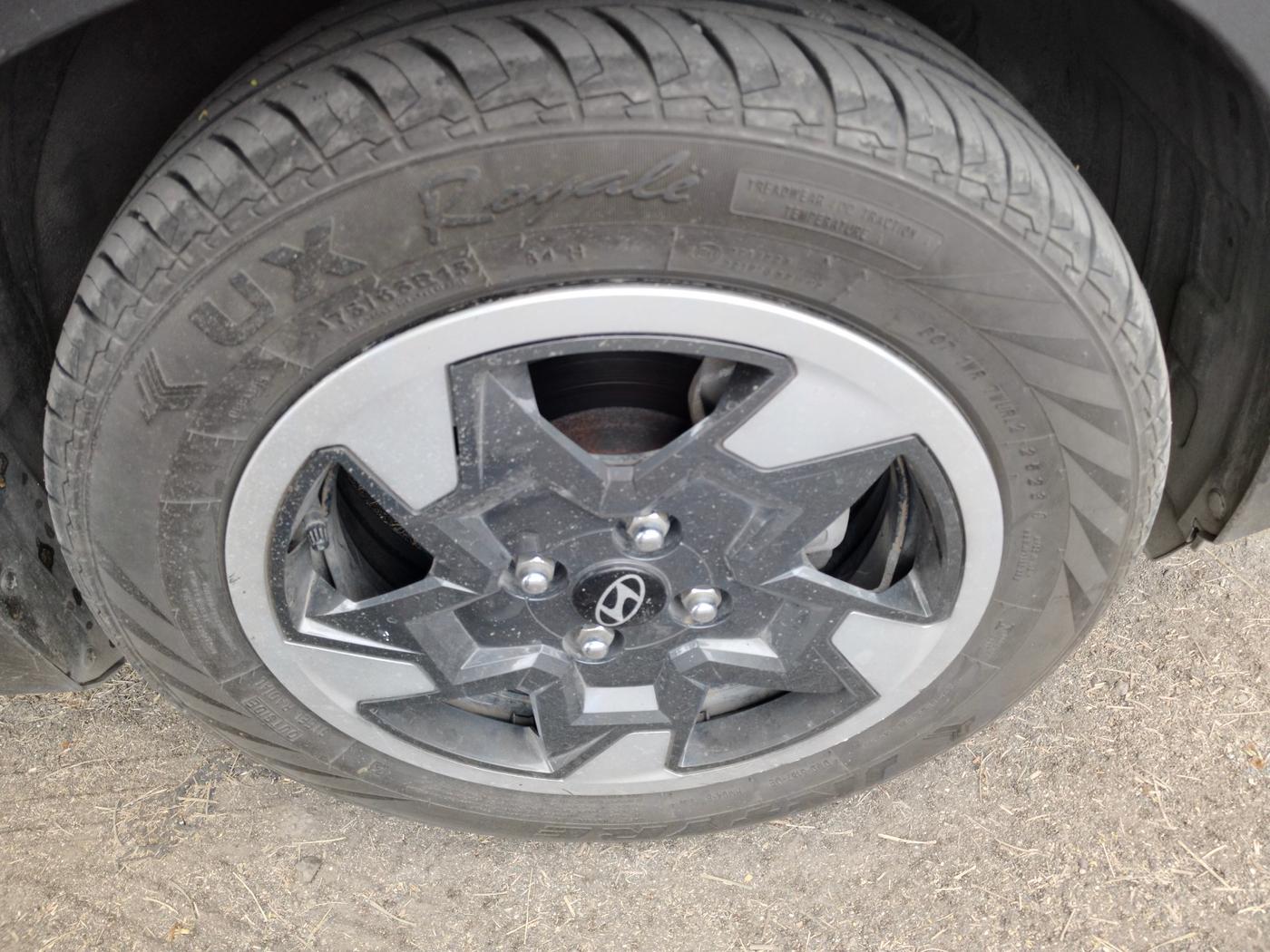 2023 Hyundai EXTER SX 1.2 CNG MT, Petrol, Manual, 20,222 km, tyre