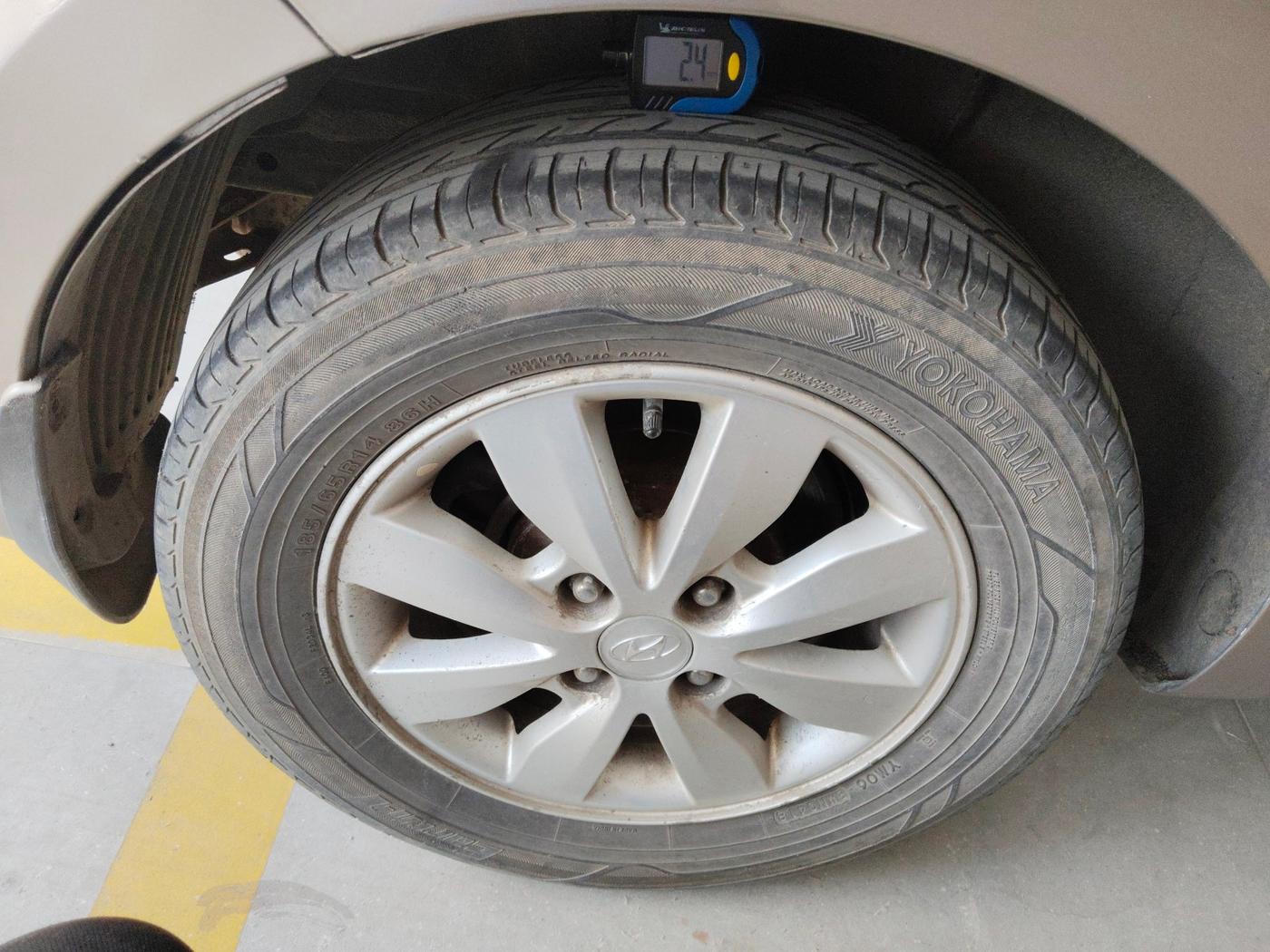 2013 Hyundai i20 ASTA 1.4 CRDI, Diesel, Manual, 1,04,038 km, tyre