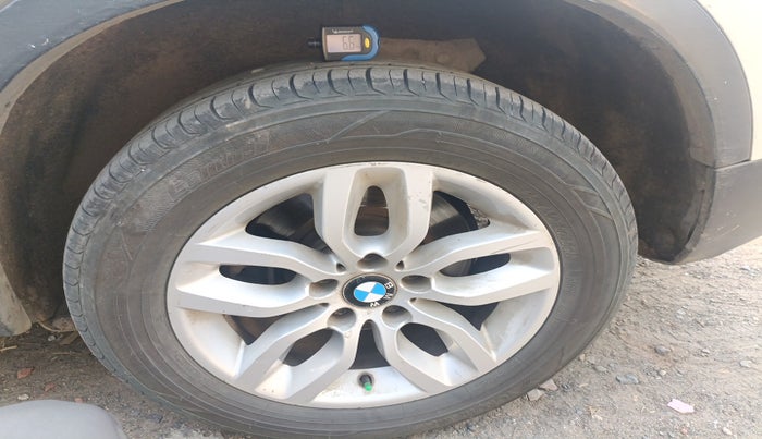 2011 BMW X3 XDRIVE 20D, Diesel, Automatic, 1,95,487 km, tyre