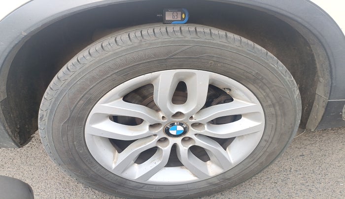 2011 BMW X3 XDRIVE 20D, Diesel, Automatic, 1,95,487 km, tyre