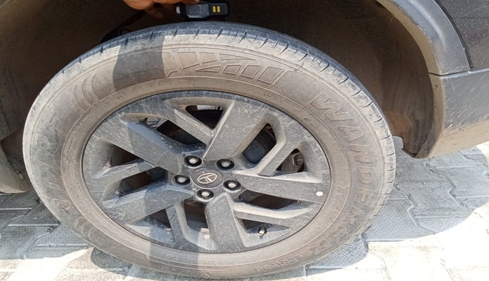 2022 Tata Harrier XT PLUS 2.0L KRYOTEC, Diesel, Manual, 82,314 km, tyre