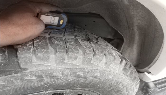 2013 Toyota Fortuner 3.0 4X2 AT, Diesel, Automatic, 2,36,761 km, tyre