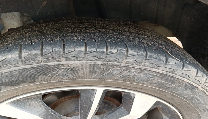 2019 Mahindra XUV300 W8 (O) 1.5 DIESEL AMT, Diesel, Automatic, 73,806 km, tyre
