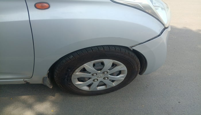 2014 Hyundai Eon 1.0 MAGNA +, Petrol, Manual, 49,201 km, tyre