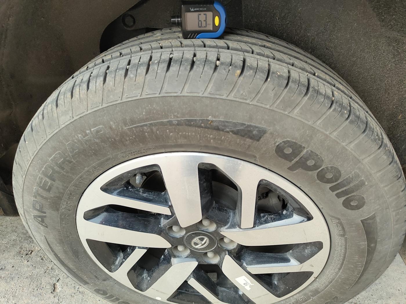 2022 Tata Harrier XZ PLUS 2.0L, Diesel, Manual, 32,568 km, tyre
