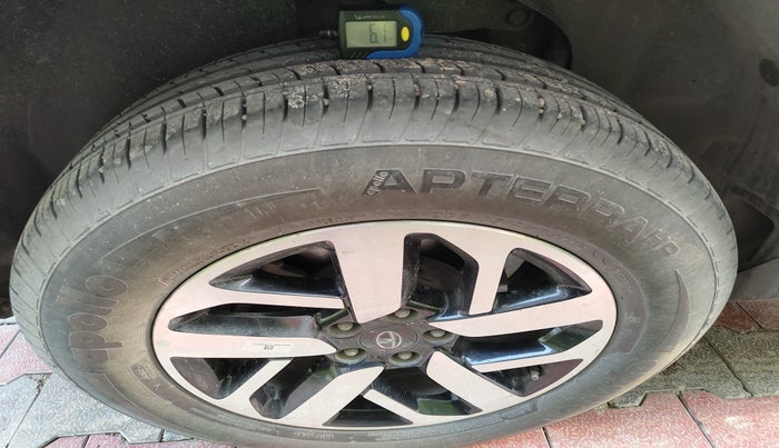 2022 Tata Harrier XZ PLUS 2.0L, Diesel, Manual, 32,568 km, tyre